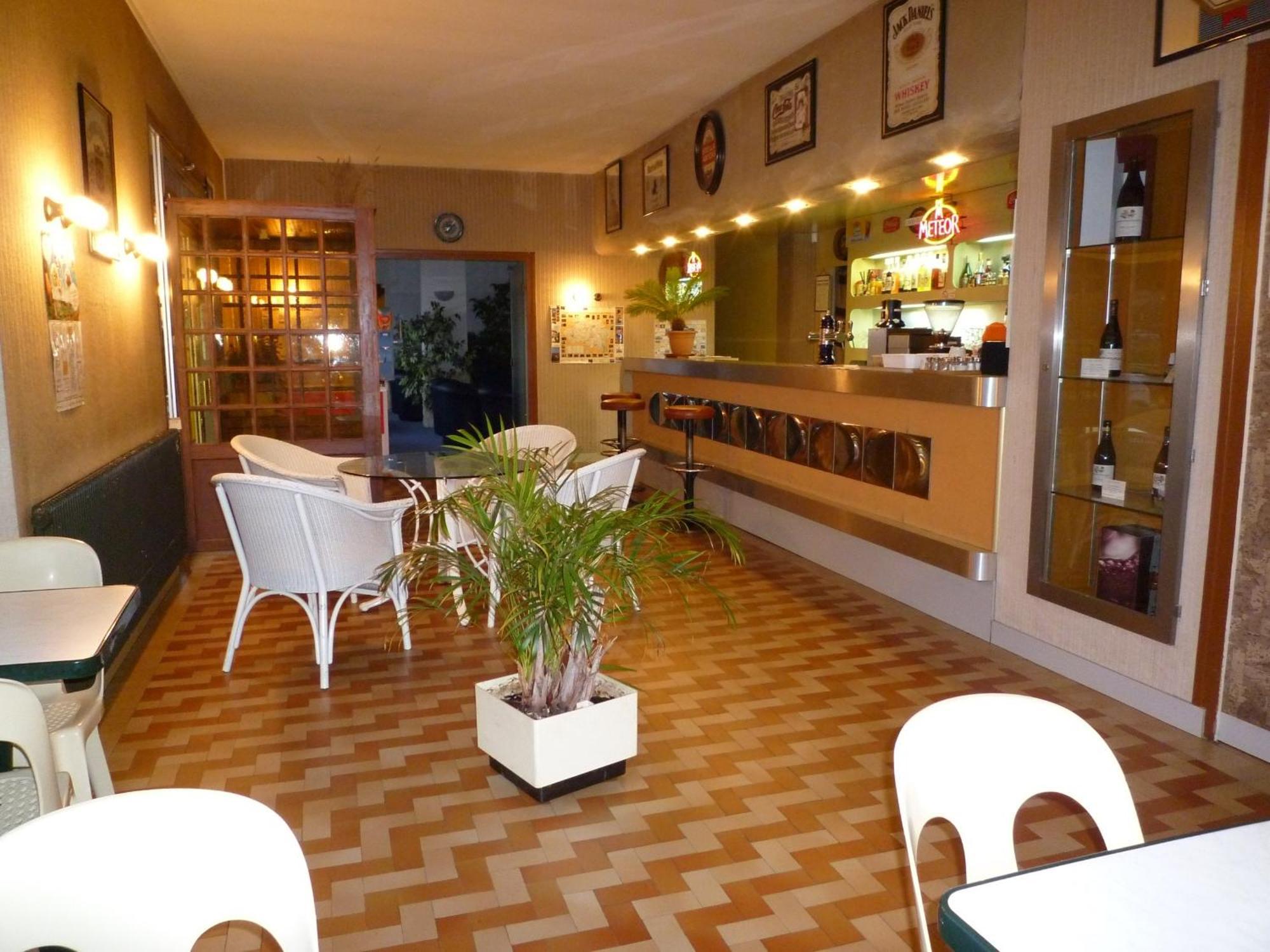 Le Relais De La Route Bleue Hotel Saint-Loup  Luaran gambar